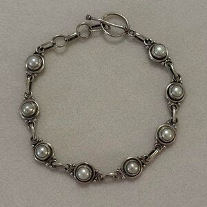 Vintage 925 Sterling Silver Pearl Line Bracelet 8 Round Pearls Bezel Set 7.75”